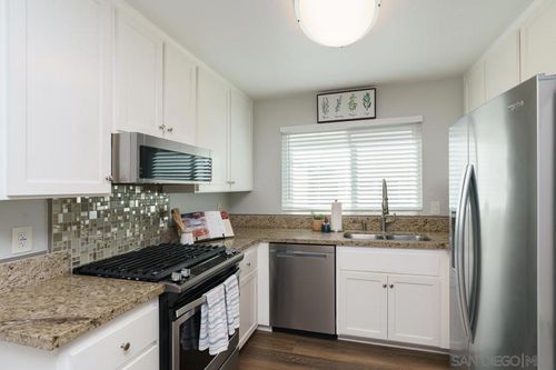 b7-10760 N Magnolia Ave, Santee, CA, 92071-1292 | Card Image