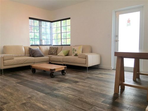 unit-c-645 Michigan Ave, Miami Beach, FL, 33139-6268 | Card Image
