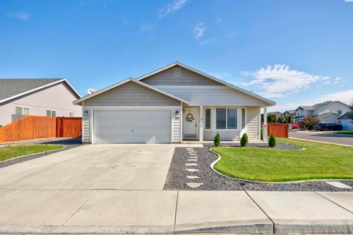 5503 Salem Dr, Pasco, WA, 99301-9664 | Card Image