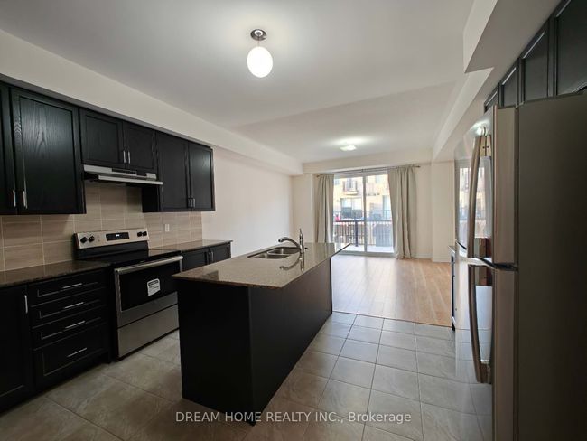 28 Robert Joffre Leet Ave, House attached with 3 bedrooms, 3 bathrooms and 1 parking in Markham ON | Image 45