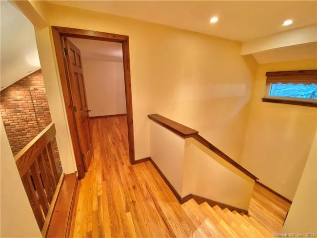 229 New Rd, House other with 2 bedrooms, 3 bathrooms and null parking in Avon CT | Image 23