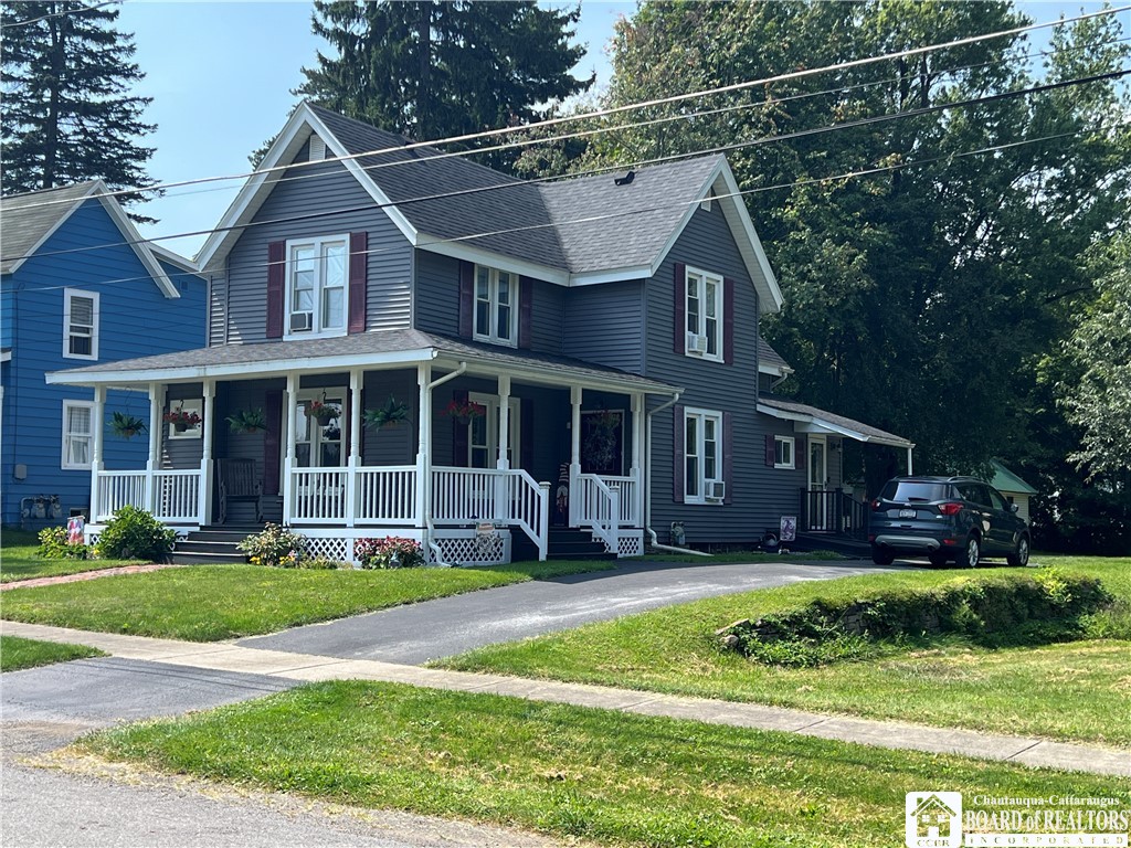 Bentley Ave, Lakewood, NY 14750