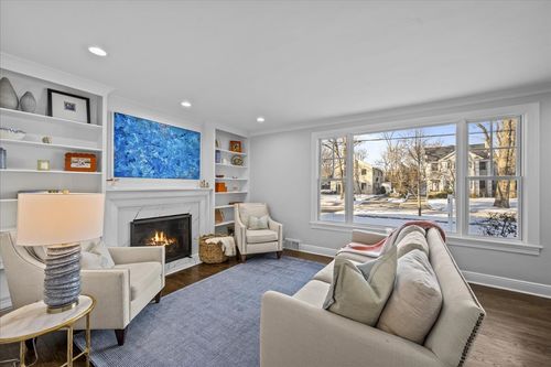 610 Drexel Ave, Glencoe, IL, 60022-2002 | Card Image