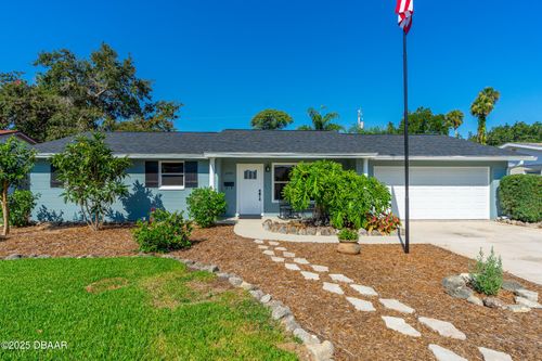 2242 Green St, South Daytona, FL, 32119-2730 | Card Image