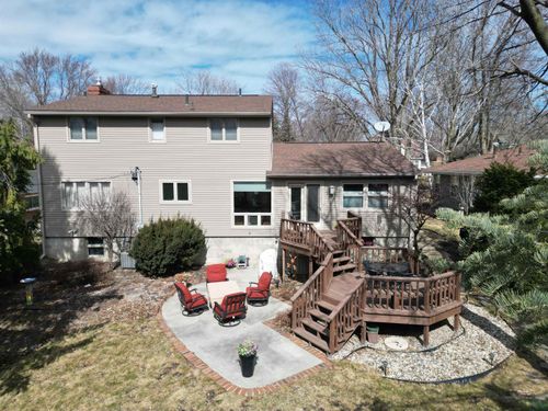 1310 W 6th St, Storm Lake, IA, 50588 | Card Image