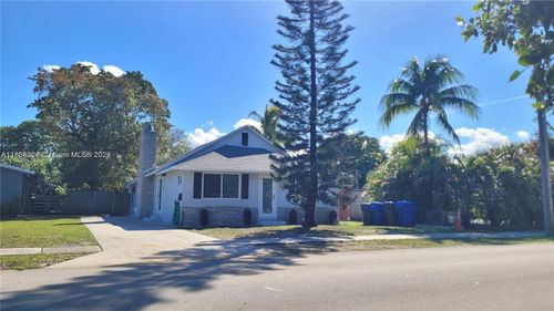 2614 Monroe St, Hollywood, FL, 33020-4814 | Card Image