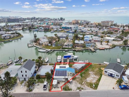 301 Boca Ciega Dr, MADEIRA BEACH, FL, 33708-2590 | Card Image