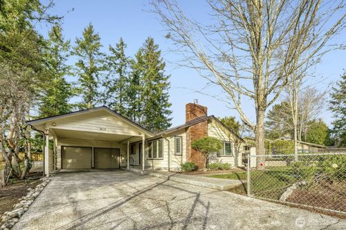 9632 S 216th St, Kent, WA, 98031-2043 | Card Image