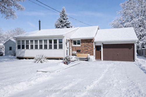 836 11th St W, Owen Sound, ON, N4K3T3 | Card Image