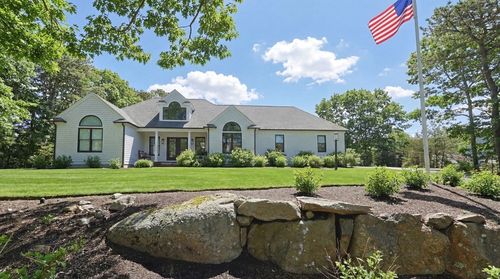 102 Cairn Ridge Rd, East Falmouth, MA, 02536-7908 | Card Image