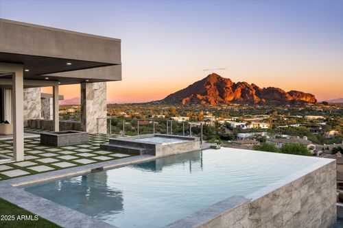 6800 N 39th Pl, Paradise Valley, AZ, 85253-3270 | Card Image