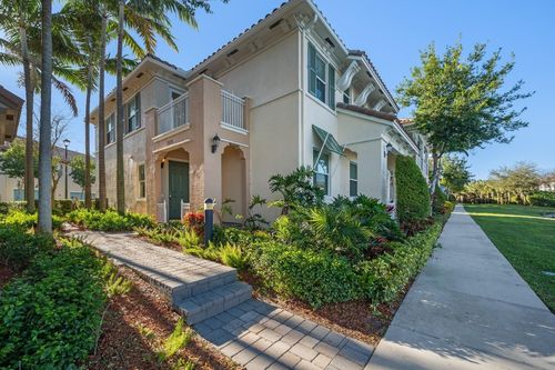 2939-2939 Tortola Way, Hollywood, FL, 33024-8573 | Card Image