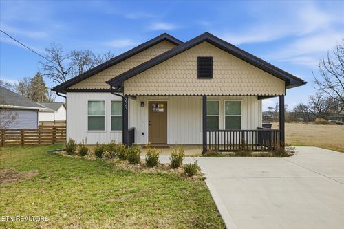 205 Kingwood Rd, Knoxville, TN, 37918-3074 | Card Image