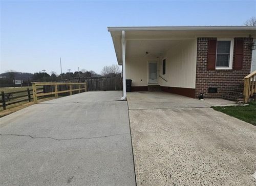 104 Fincher St, Cave Spring, GA, 30124-2634 | Card Image