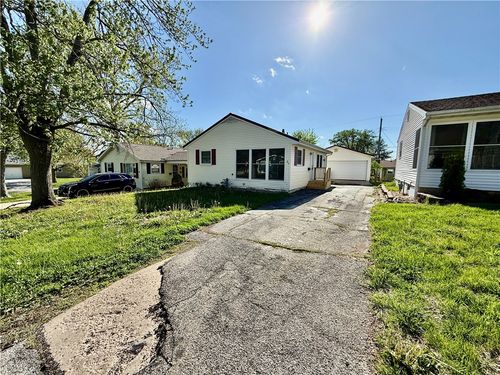 31 Sickles Drive, Decatur, IL, 62521 | Card Image