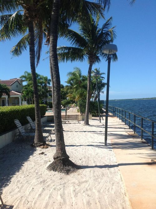 105-1040 Lake Shore Dr, Lake Park, FL, 33403-2876 | Card Image