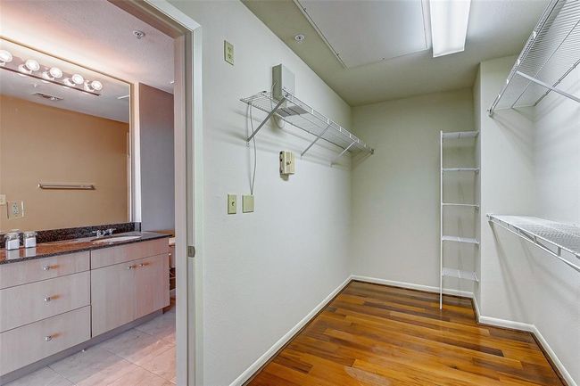 UNIT-1702 - 3505 Sage Rd, Condo with 2 bedrooms, 2 bathrooms and 1 parking in Houston TX | Image 11
