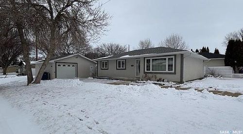 1169 Currie Cres, Moose Jaw, SK, S6H6B6 | Card Image