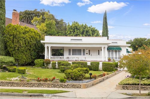 35 W State, Pasadena, CA, 91105 | Card Image