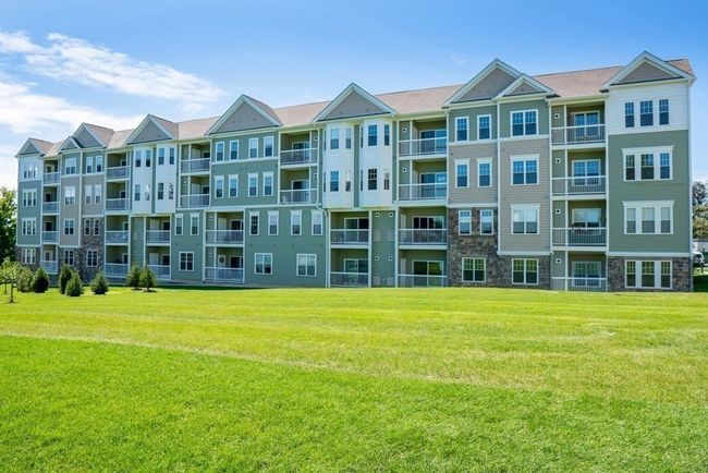 301 - 2 Codman Way, Condo with 2 bedrooms, 2 bathrooms and null parking in Westborough MA | Image 27