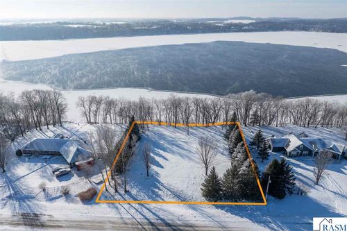 48901 N Shore Rd, Waterville, MN, 56096-4170 | Card Image