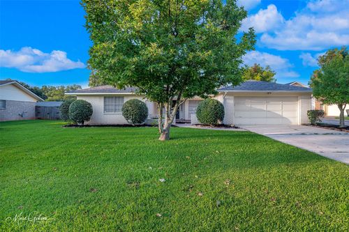 2312 Ashdown Dr, Bossier City, LA, 71111-5918 | Card Image