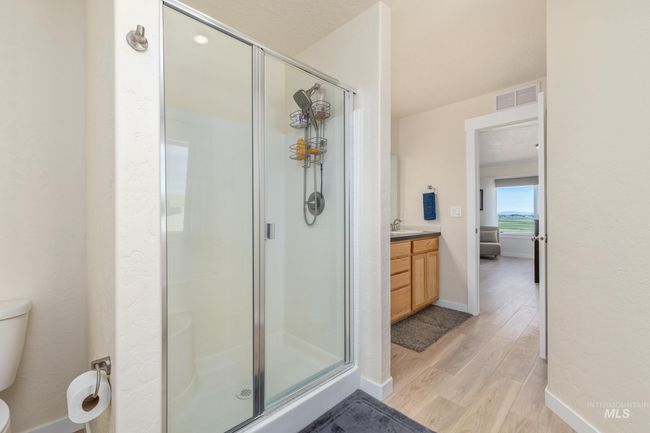 8142 Us Highway 95, House other with 3 bedrooms, 2 bathrooms and 2 parking in Marsing ID | Image 26