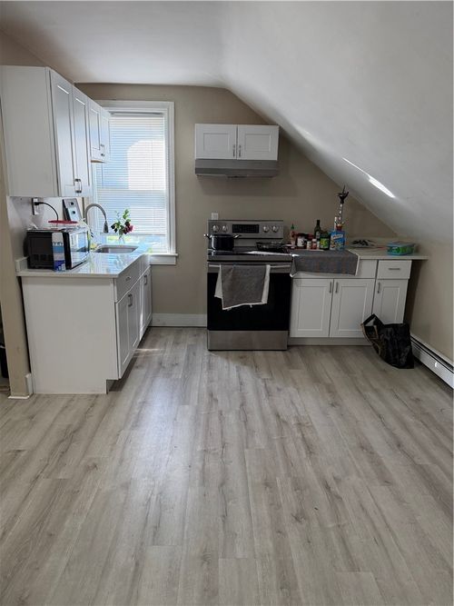 3-100 Vandewater St, Providence, RI, 02908-1626 | Card Image