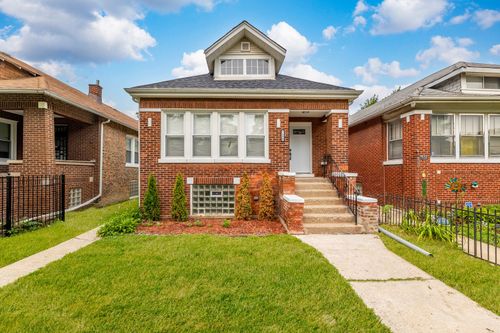 7534 S Morgan St, Chicago, IL, 60620-2844 | Card Image