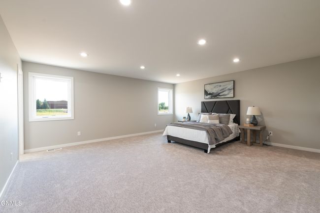 1710 Heart Ridge Loop Se, Townhouse with 3 bedrooms, 3 bathrooms and null parking in Mandan ND | Image 23