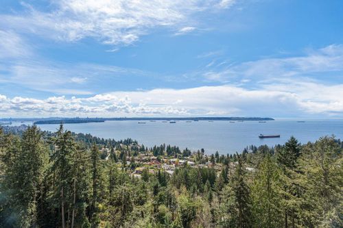 1402-3355 Cypress Pl, West Vancouver, BC, V7S3J9 | Card Image