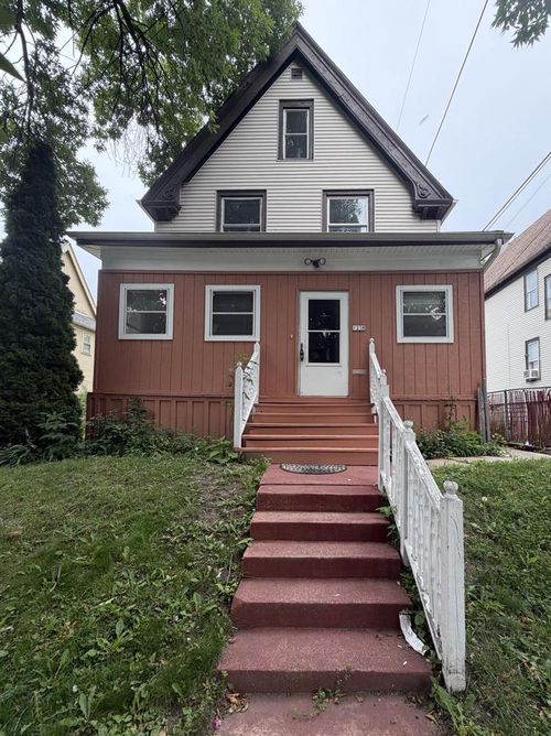 1238 N 33rd Street, Milwaukee, WI, 53208 | Card Image