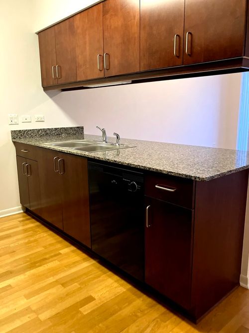 unit-707-1740 Oak Ave, Evanston, IL, 60201-5989 | Card Image