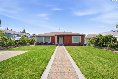 1628 W Bonneville St, Pasco, WA, 99301 | Card Image