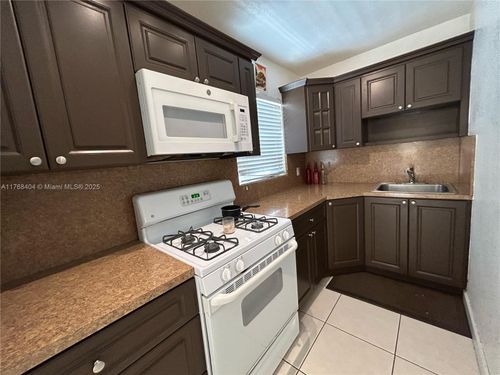 apt-202-12890 Ne 8th Ave, North Miami, FL, 33161-4955 | Card Image