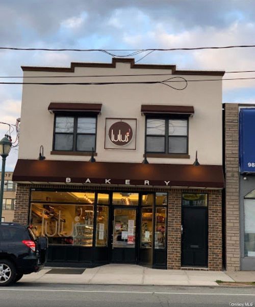 988 Hempstead Tpke, Franklin Square, NY, 11010-2531 | Card Image