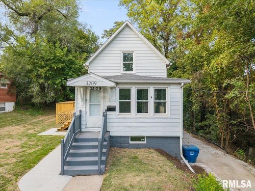 3209 11th Avenue C, Moline, IL, 61265-2345 | Card Image