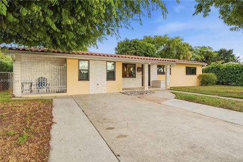 3101 Sw 106th Ave, Miami, FL, 33165-2753 | Card Image