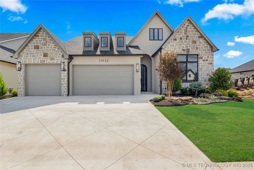 11922 S Vandalia Ave E, Tulsa, OK, 74137-8438 | Card Image