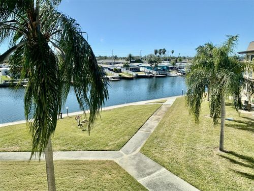 unit-305-4678 Marine Pkwy, NEW PORT RICHEY, FL, 34652-7310 | Card Image