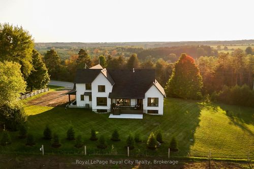 7221 Wellington 7 Rd, Ariss, ON, N0B1B0 | Card Image