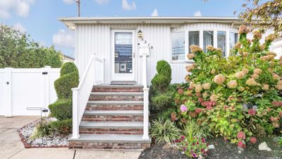 3318 Murdock Avenue, House other with 3 bedrooms, 2 bathrooms and null parking in Oceanside NY | Image 1