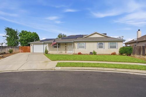 505 Westgate Pl, Lemoore, CA, 93245-4041 | Card Image