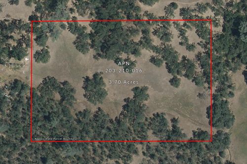 764 Branstetter Ln, Redding, CA, 96001-4330 | Card Image