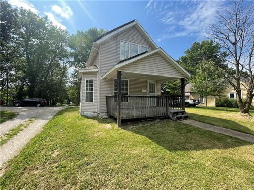 412 N Washington Ave, Warrensburg, MO, 64093-1667 | Card Image