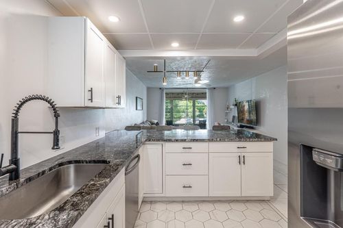 220-7100 Nw 17th St, Plantation, FL, 33313-5214 | Card Image