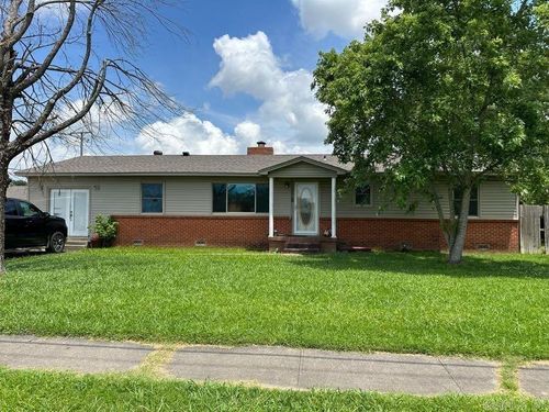 1901 S Buerkle St, Stuttgart, AR, 72160-6505 | Card Image
