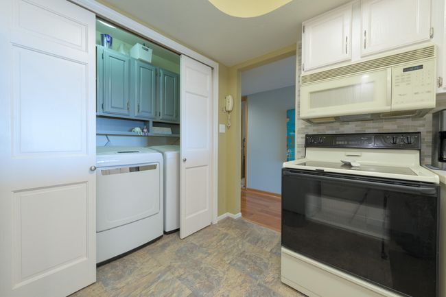 201 Wayne St, Condo with 3 bedrooms, 2 bathrooms and null parking in Saint Joseph MI | Image 7