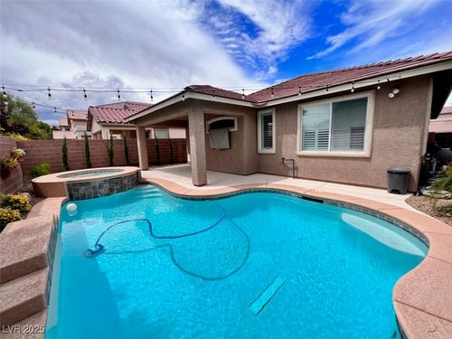 7885 Limestone Arch Ave, Las Vegas, NV, 89178-8221 | Card Image