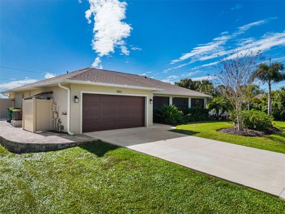 9431 Prospect Avenue, House other with 3 bedrooms, 2 bathrooms and null parking in ENGLEWOOD FL | Image 3